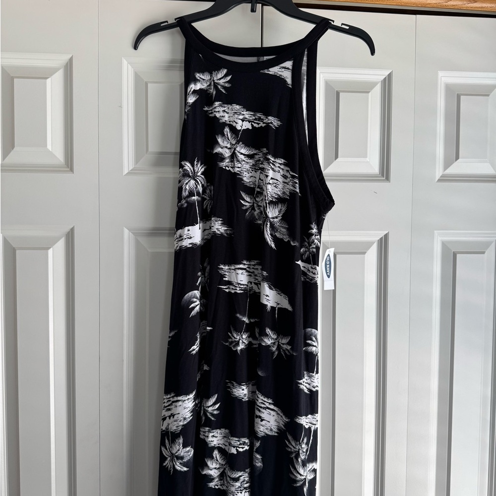 Old Navy Black and White Sleeveless Halter Sundress